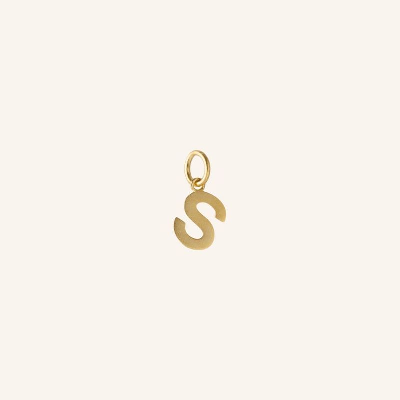Love Letter Pendant- Gull Bokstaver